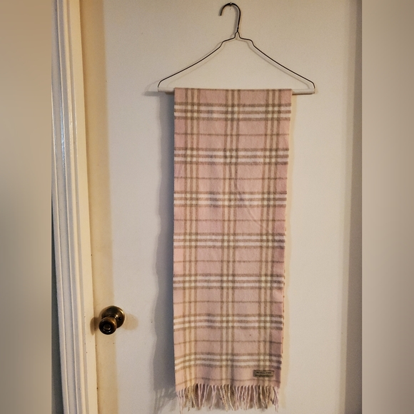 Burberry Accessories - Burberry Light pink Nova Check Cashmere Scarf